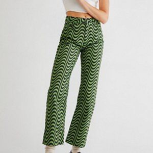NWT! The Ragged Priest Dad Jeans Green Wave Print Black Size 34
